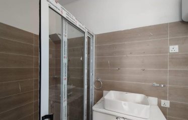 Oyarifa Luxe Haven: Stylish 3-Bedroom Townhouse
