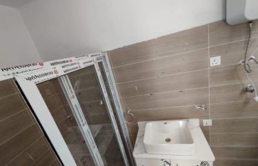 Oyarifa Luxe Haven: Stylish 3-Bedroom Townhouse