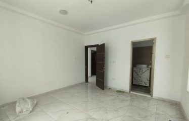 Oyarifa Luxe Haven: Stylish 3-Bedroom Townhouse