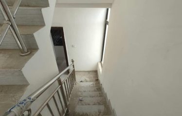 Oyarifa Luxe Haven: Stylish 3-Bedroom Townhouse